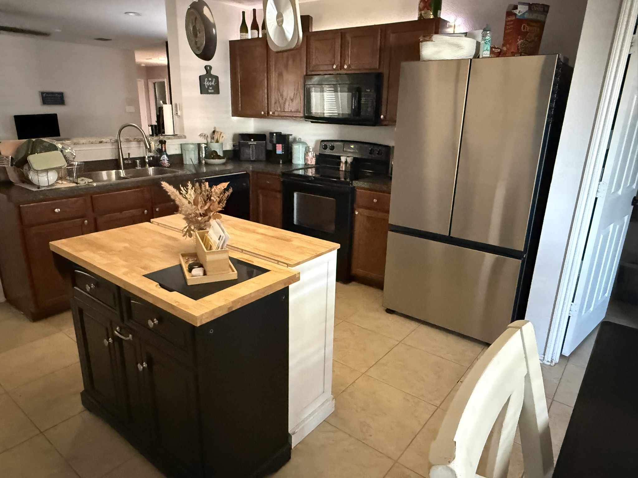 Kitchen Rhome1